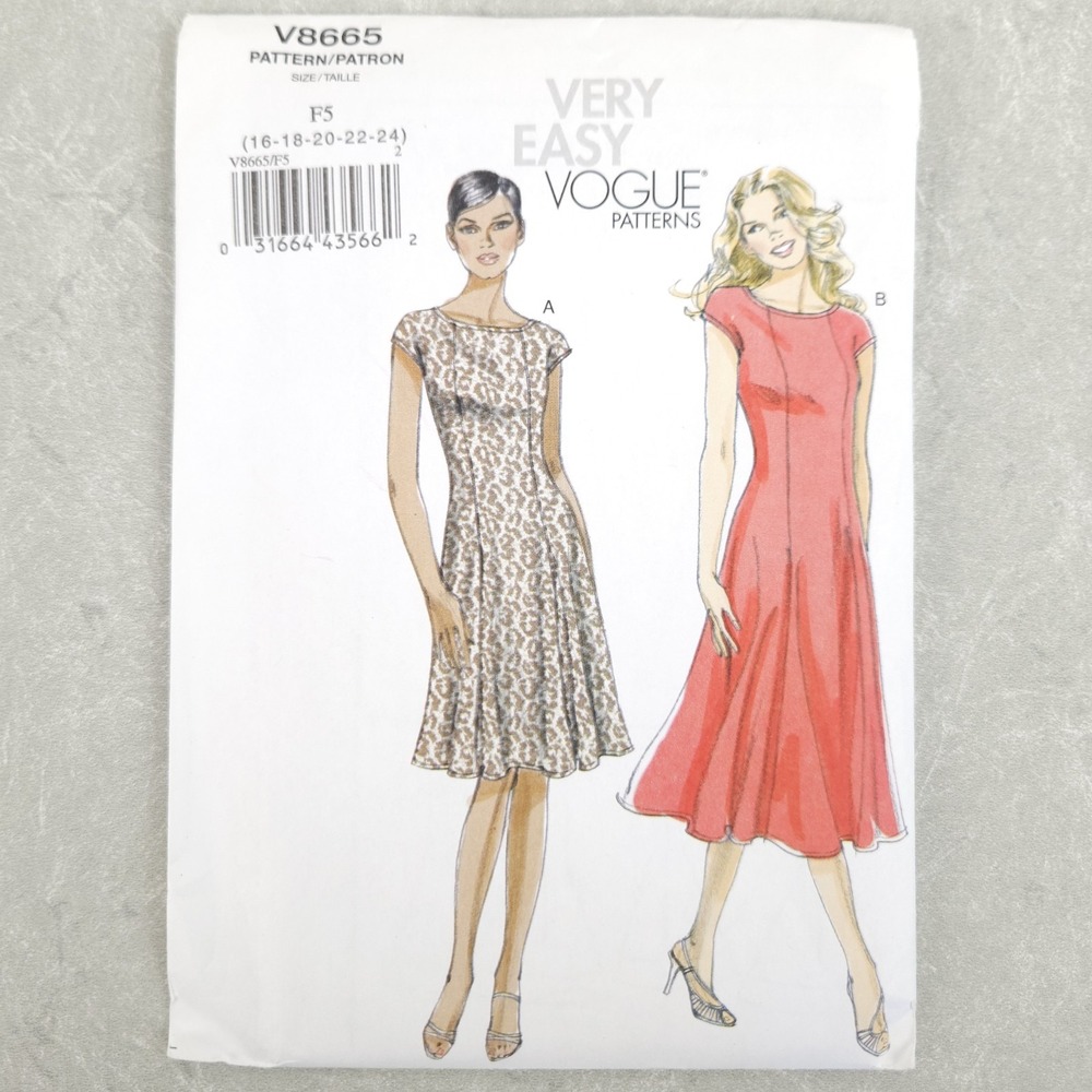 Vogue V8665 Misses Petite Princess Seam Dress Sewing Pattern Fit Flare EZ 16-24